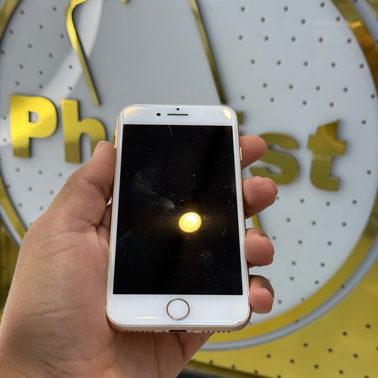 IPHONE 8