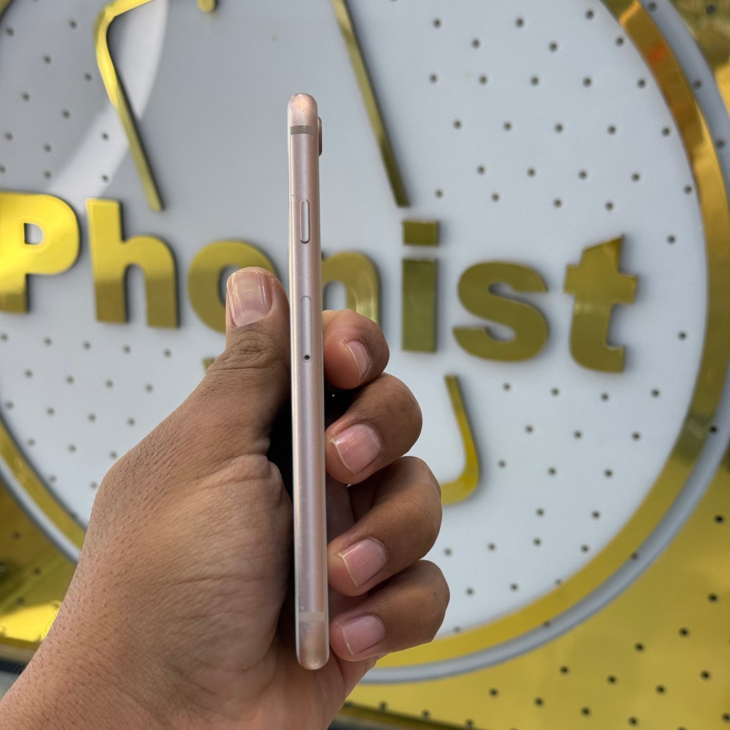 IPHONE 8